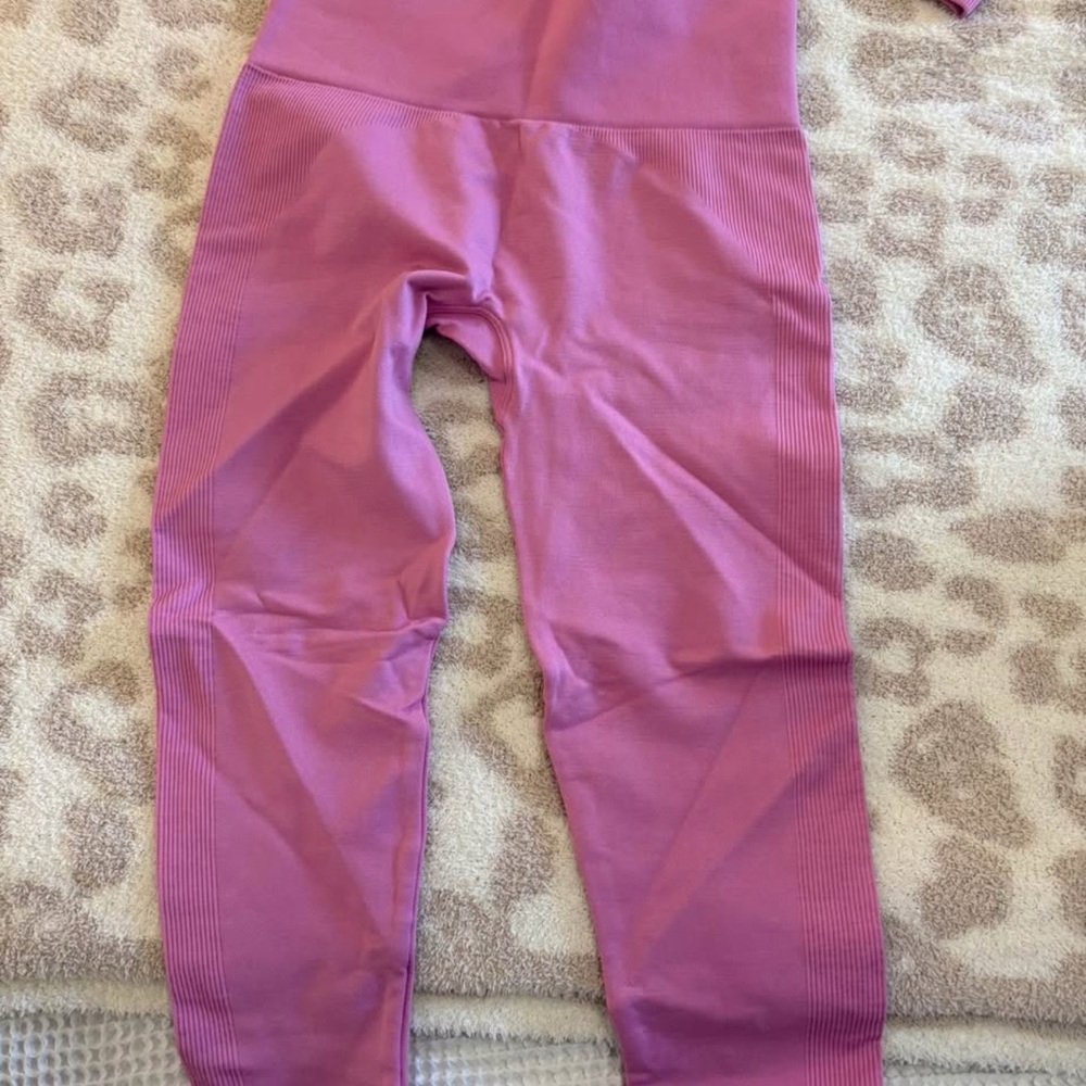 SET Active Scupltflex Leggings NWOT